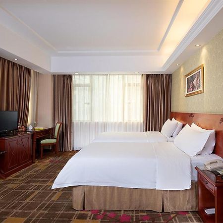Vienna Hotel Dongguan Hou Street Wanda Plaza 외부 사진