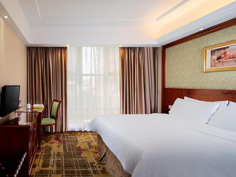 Vienna Hotel Dongguan Hou Street Wanda Plaza 외부 사진