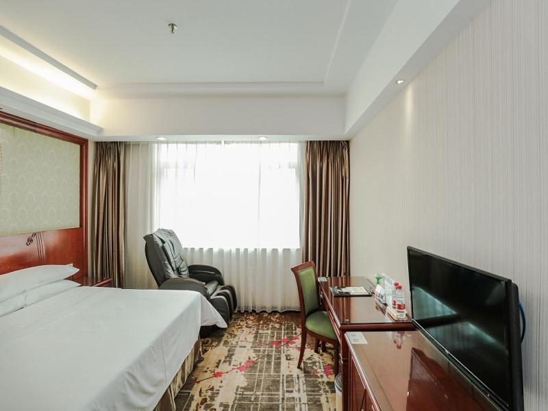 Vienna Hotel Dongguan Hou Street Wanda Plaza 외부 사진