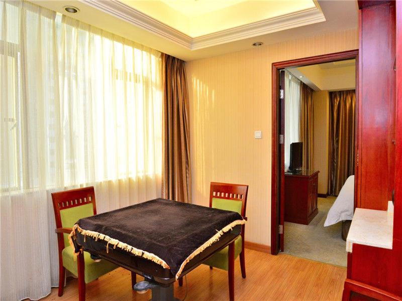 Vienna Hotel Dongguan Hou Street Wanda Plaza 외부 사진